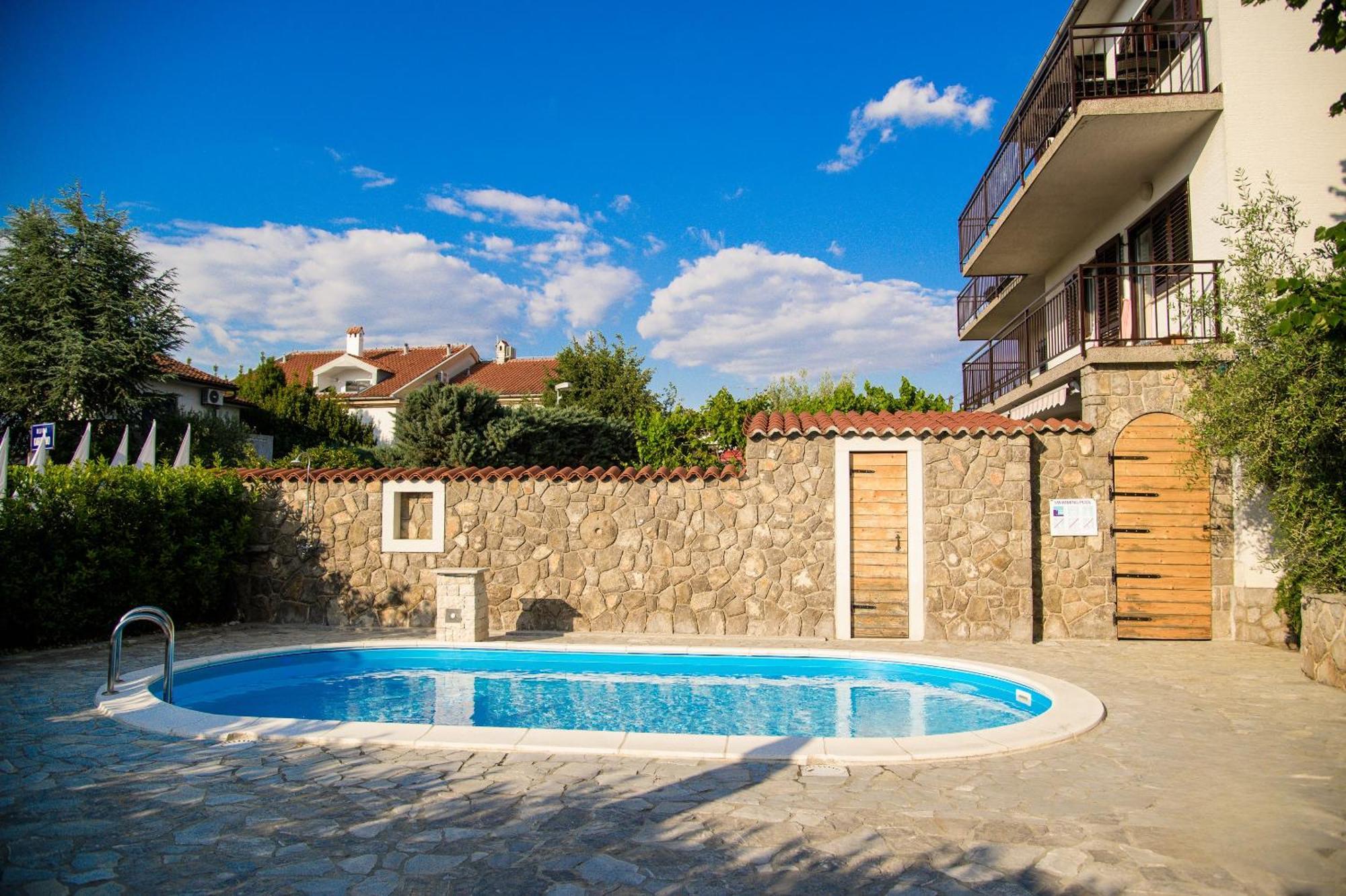 Bubi Apartments Malinska Luaran gambar