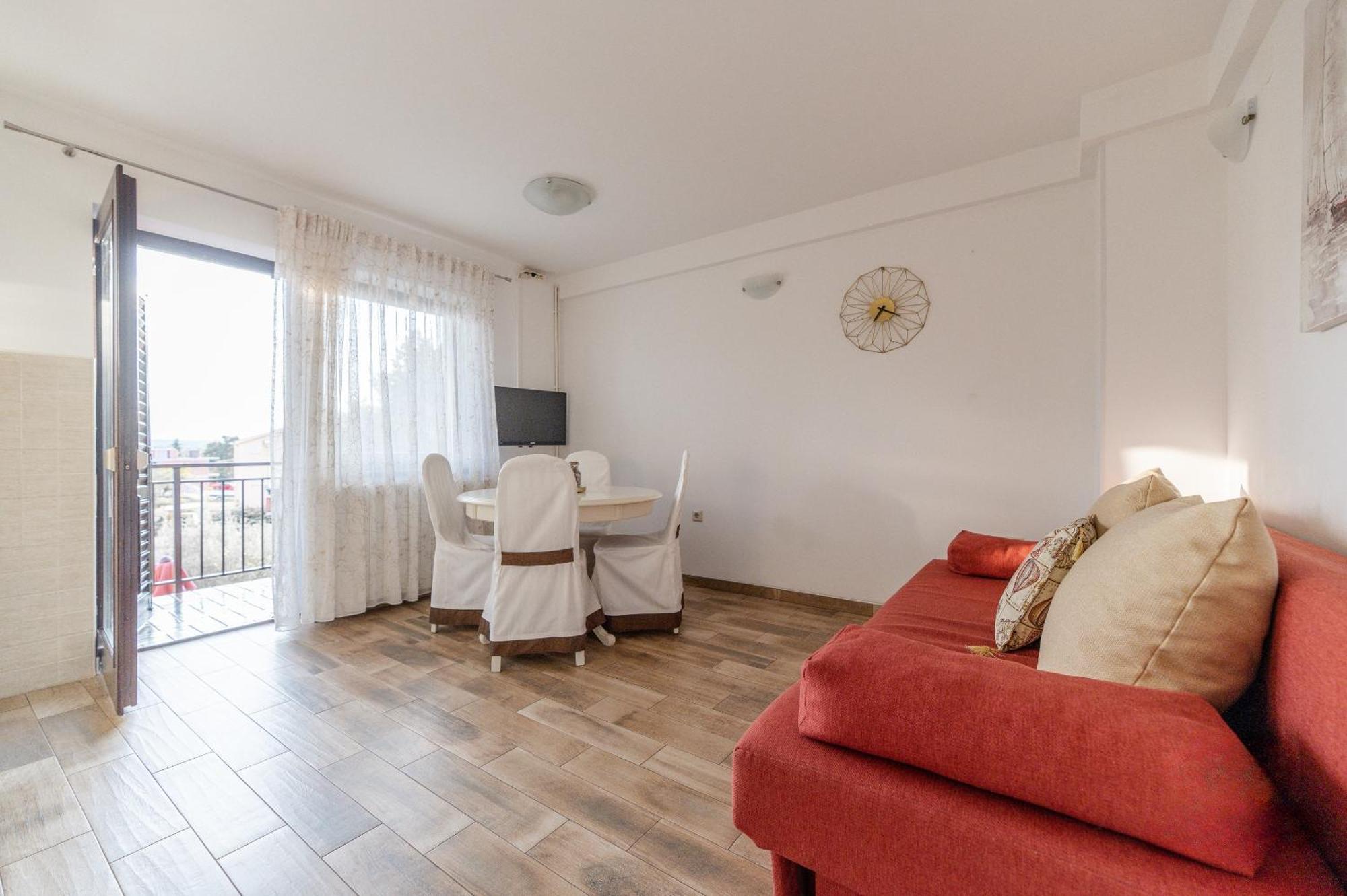Bubi Apartments Malinska Luaran gambar