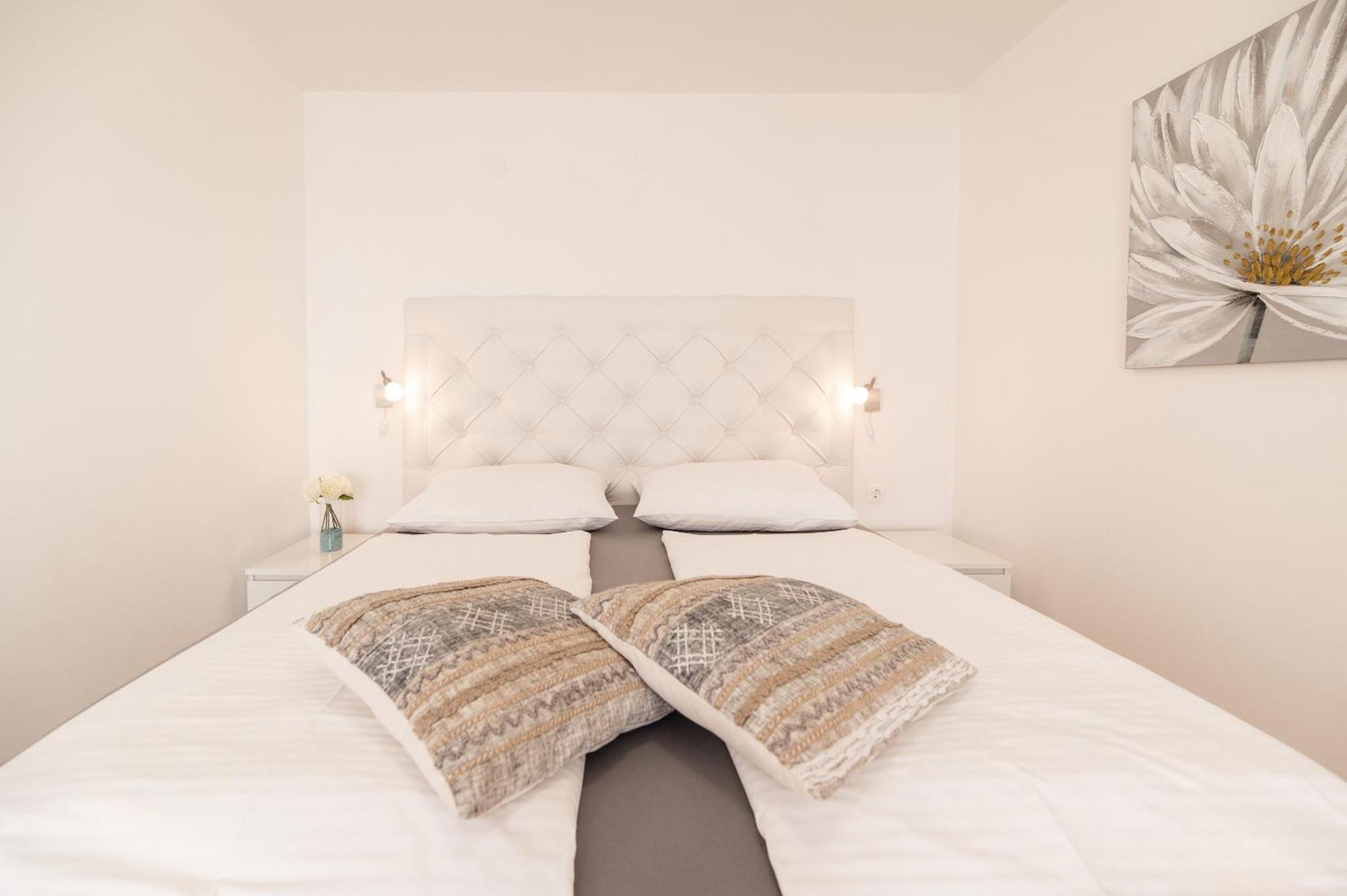 Bubi Apartments Malinska Luaran gambar