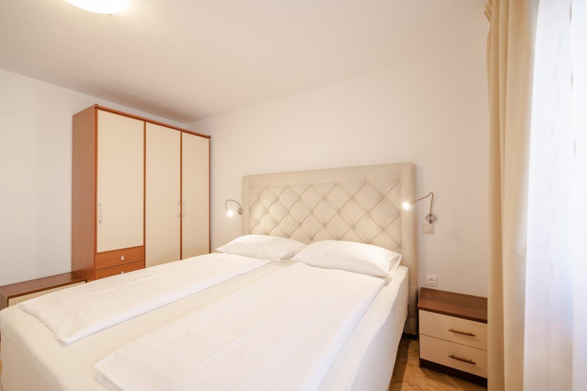 Bubi Apartments Malinska Luaran gambar