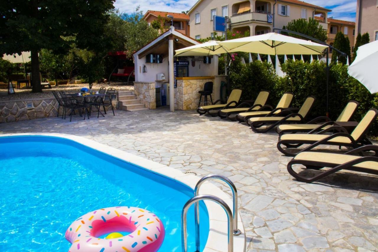 Bubi Apartments Malinska Luaran gambar